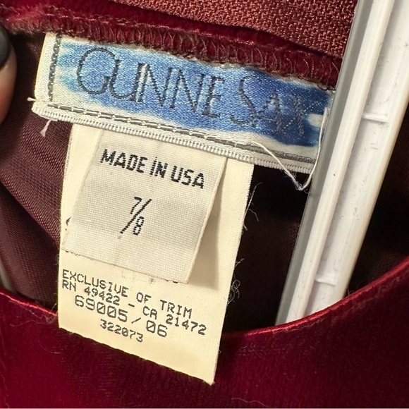 Gunne Sax Vintage Victorian Prairie Burgundy Embroidered Velvet Dress 2/4 - Picture 10 of 11